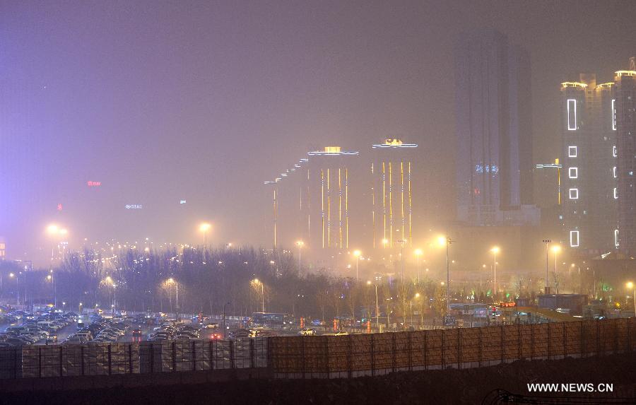 Le brouillard perturbe la circulation dans le nord-est de la Chine 