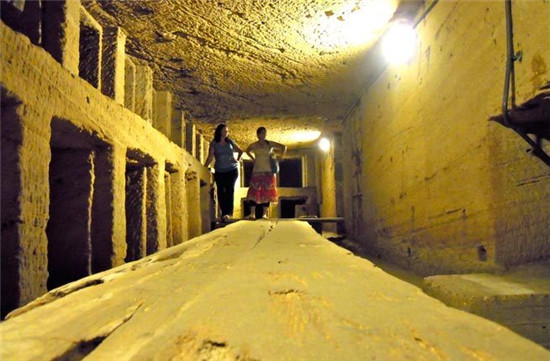 Les catacombes de Kom el Shoqafa, Égypte