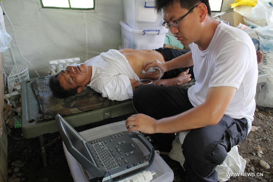 Les équipes médicales chinoises ont soigné plus d'un millier de patients aux Philippines