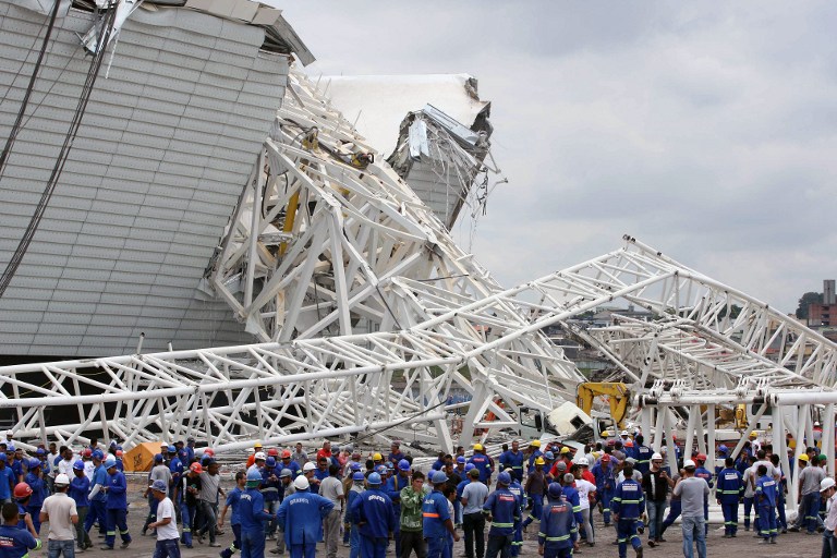 Brésil : un effondrement tue deux ouvriers au stade de la Coupe du monde de 2014 à Sao Paulo