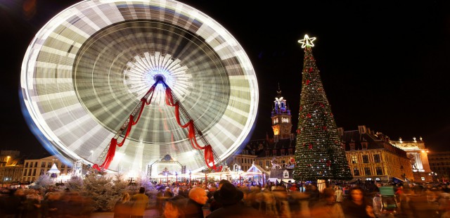 Une visite sur cinq célèbres marchés de Noël du monde (3)