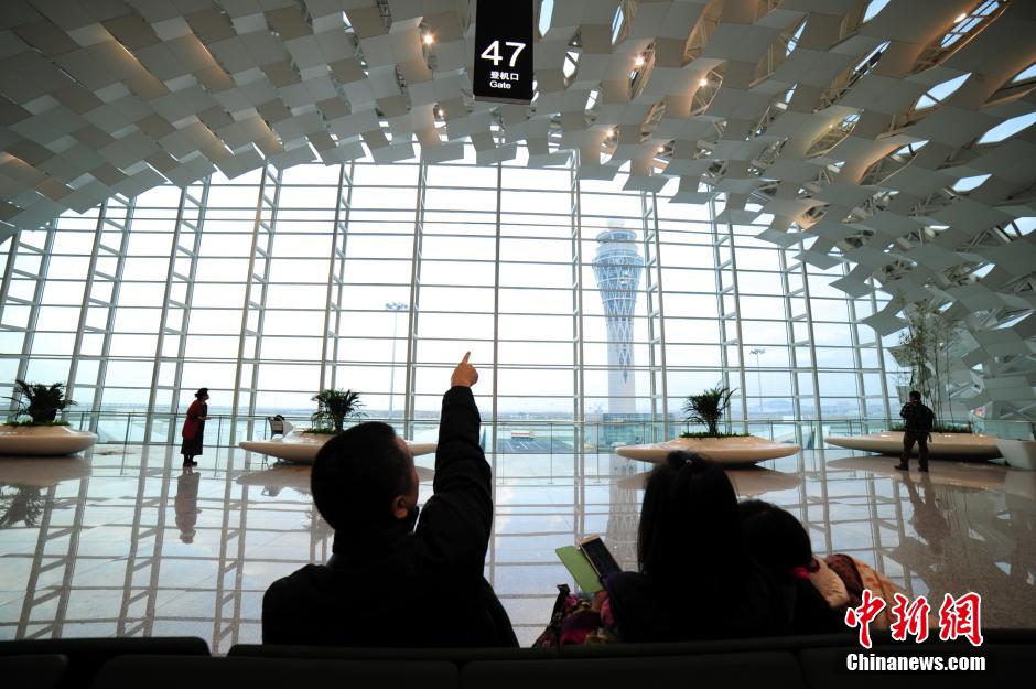 Shenzhen: mise en service d'un nouveau terminal (4)