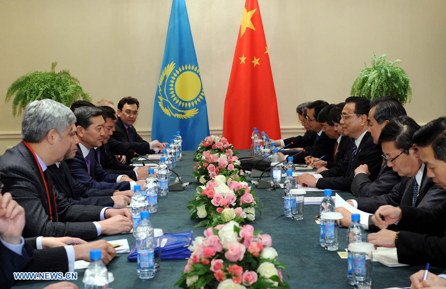 Le Premier ministre chinois rencontre ses homologues kirghize, kazakh et tadjik (4)