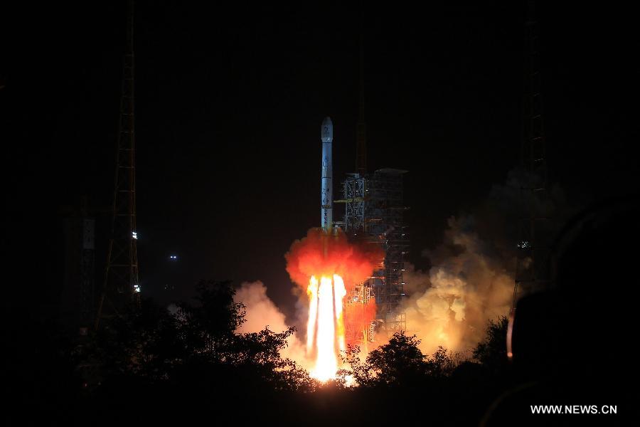 Chine: lancement de la sonde lunaire Chang'e-3 avec un rover à bord  (15)