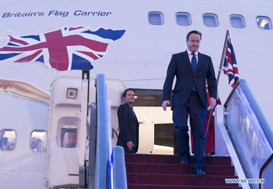 Arrivée à Beijing du Premier ministre britannique (2)