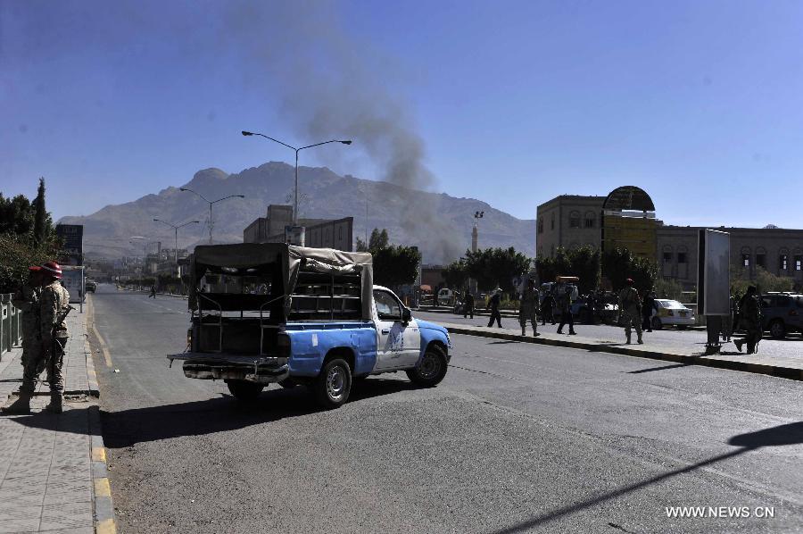 Yémen: 20 morts dans un attentat-suicide contre le ministère de la Défense à Sanaa (2)