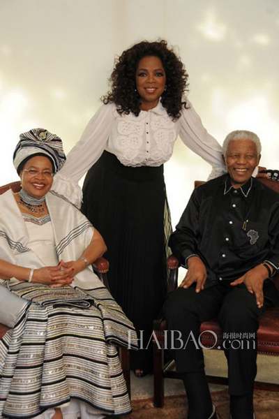 Rétrospective: les célébrités qui ont posé avec Nelson Mandela (18)