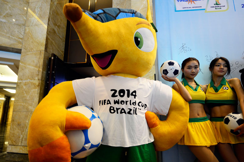 La mascotte de la Coupe du Monde de foot 2014 en Chine (2)