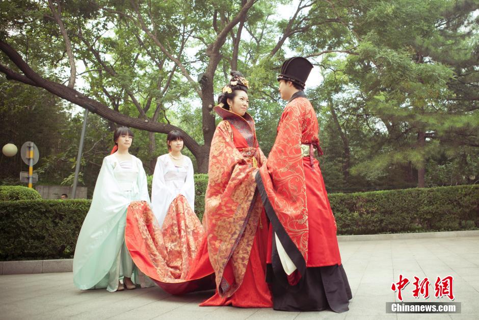 Le mariage à l'ancienne revient à la mode en Chine (6)