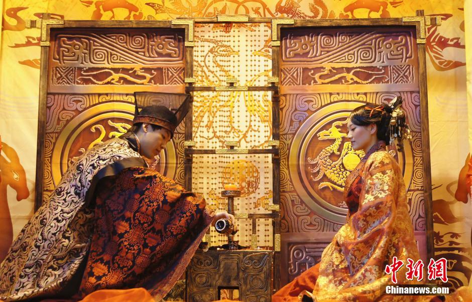 Le mariage à l'ancienne revient à la mode en Chine (4)