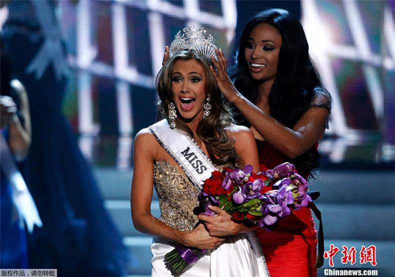 C'est Miss Connecticut, Erin Brady, qui a remporté le titre de Miss USA 2013 lors de la finale du concours de beauté qui s'est déroulée le 16 juin à Las Vegas.