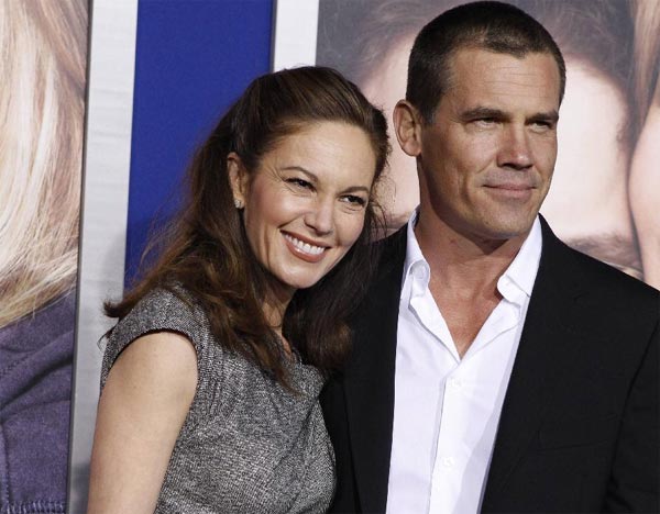 L'acteur Josh Brolin et son ex-épouse l'actrice Diane Lane posent lors de leur arrivée pour la première du nouveau film « The Guilt Trip », avec Barbra Streisand et Seth Rogen à Los Angeles, le 11 décembre 2012. [Photo / Xinhua / Agences]