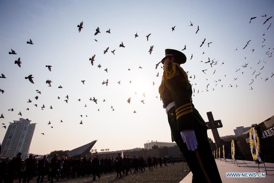  La Chine commémore le massacre de Nanjing avec des prières pour la paix (5)