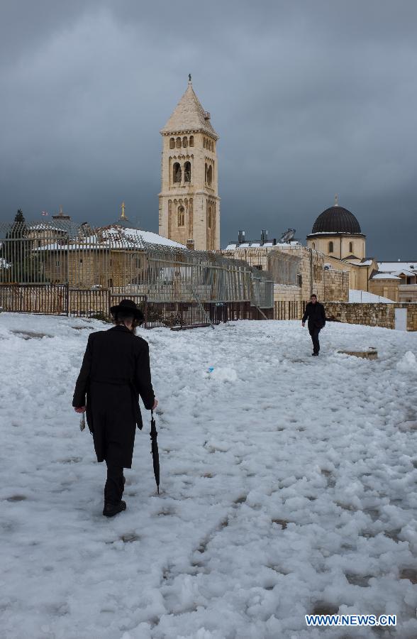 Israël: 40 000 foyers dépourvus d'électricité alors qu'une tempête fait rage (8)