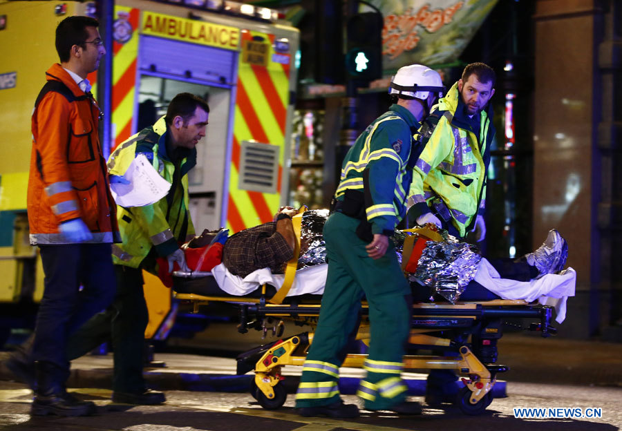 Royaume-Uni : l'effondrement du plafond d'un théâtre fait 88 blessés à Londres 
