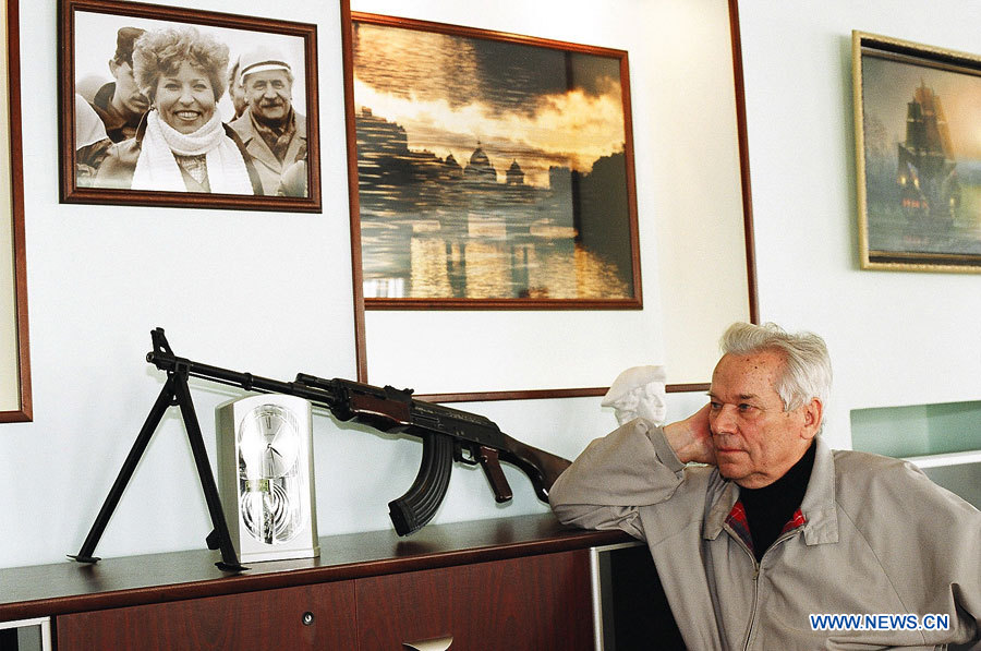 Décès de Mikhaïl Kalachnikov, l'inventeur de l'AK-47 