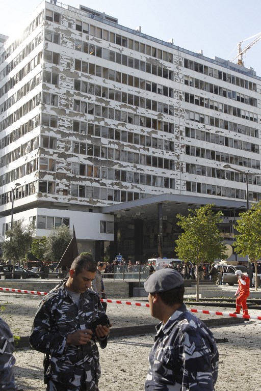 6 morts dans une attaque à la voiture piégée à Beyrouth (10)