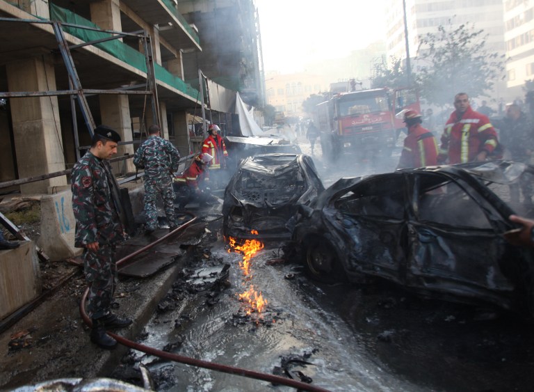 6 morts dans une attaque à la voiture piégée à Beyrouth (8)