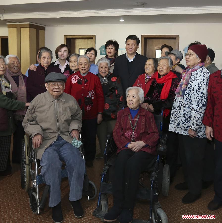 Xi Jinping adresse ses voeux de Nouvel An au personnel de première ligne et aux personnes âgées (4)