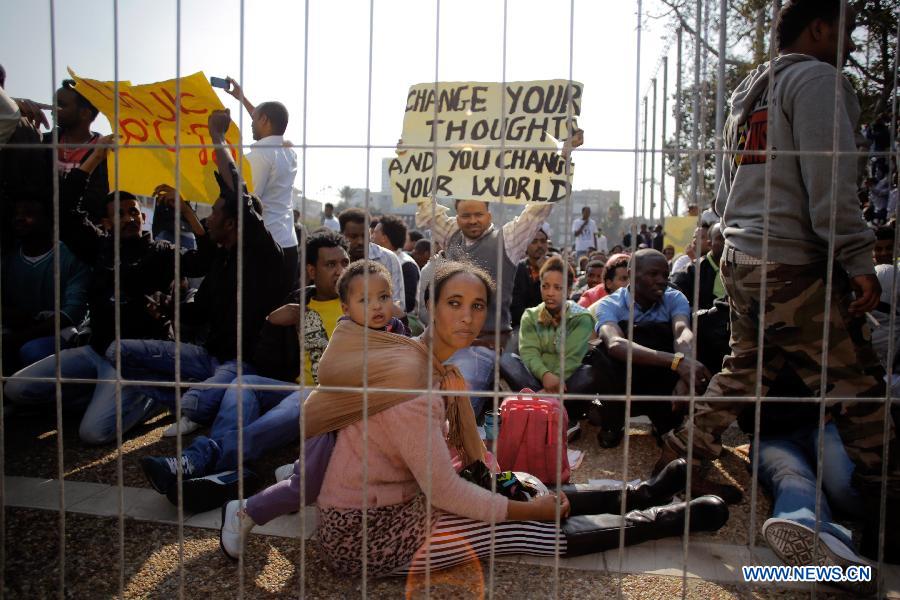 Manifestions des dizaines de milliers de demandeurs d'asile africains en Israël