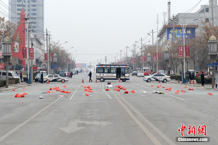 Chine : le bilan de l'explosion d'un autocar au Shaanxi s'alourdit à cinq morts
