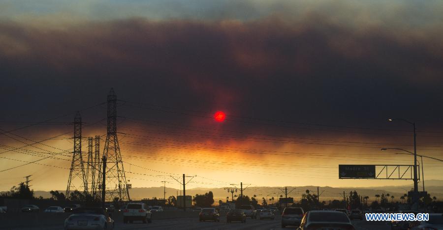 Photos - Incendie forestier à Los Angeles (2)