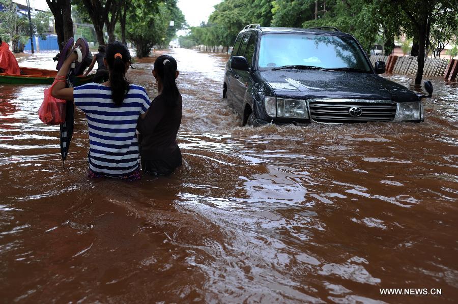 Inondations en Indonésie: 8 morts, plus de 60.000 personnes déplacées à Jakarta  (2)
