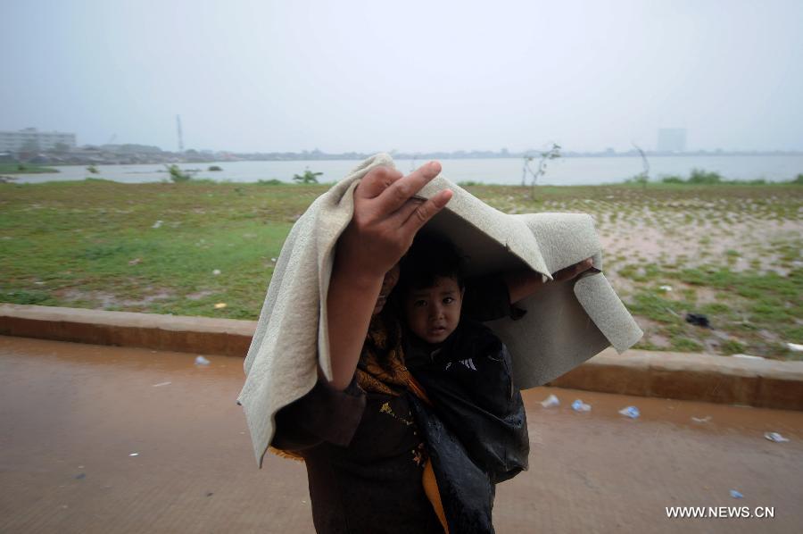 Inondations en Indonésie: 8 morts, plus de 60.000 personnes déplacées à Jakarta 