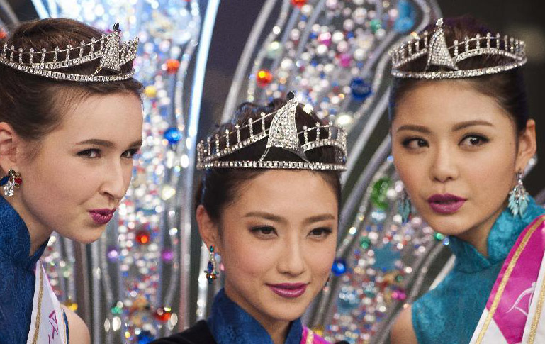 La Chinoise Fang Xingtong couronnée Miss Asie 2013