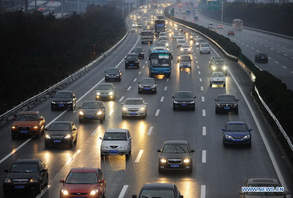 Chine : pics de circulation routière à la fin des congés de la Fête du printemps
