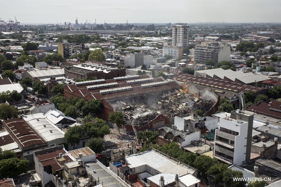 Neuf tués dans l'incendie d'un entrepôt à Buenos Aires 