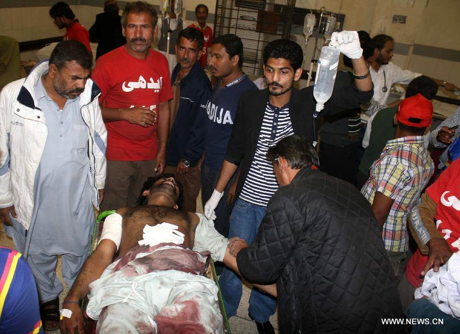 Pakistan : huit morts dans une attaque contre un lieu de culte (2)