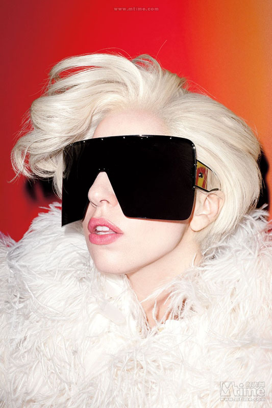 Lady Gaga pose nue pour Harper's Bazaar (6)