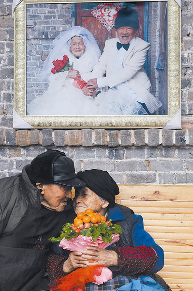 Saint-Valentin : un bouquet très spécial pour une épouse centenaire