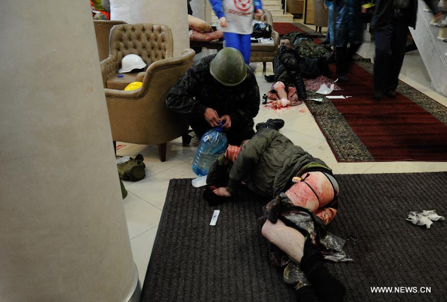 De nouveaux affrontements éclatent à Kiev, sept morts (2)