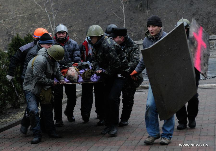 De nouveaux affrontements éclatent à Kiev, sept morts