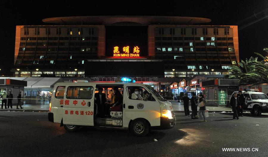 Au moins 29 morts et 130 blessées dans l'attaque de la gare de Kunming (5)