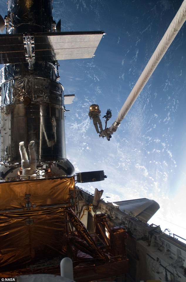 La NASA reproduit le film Gravity (27)