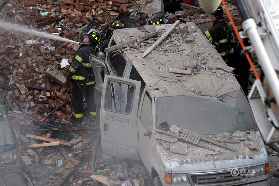 Au moins deux morts et 18 blessés lors d'une explosion d'immeuble à New York (4)