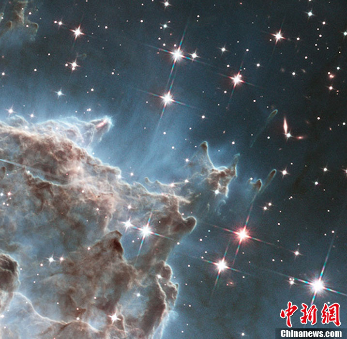 La nébuleuse de la Tête de Singe à l'honneur pour les 24 ans du téléscope Hubble (5)