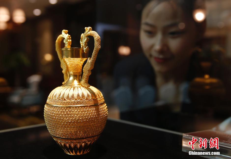 Une collection d'or exposée à Beijing (2)