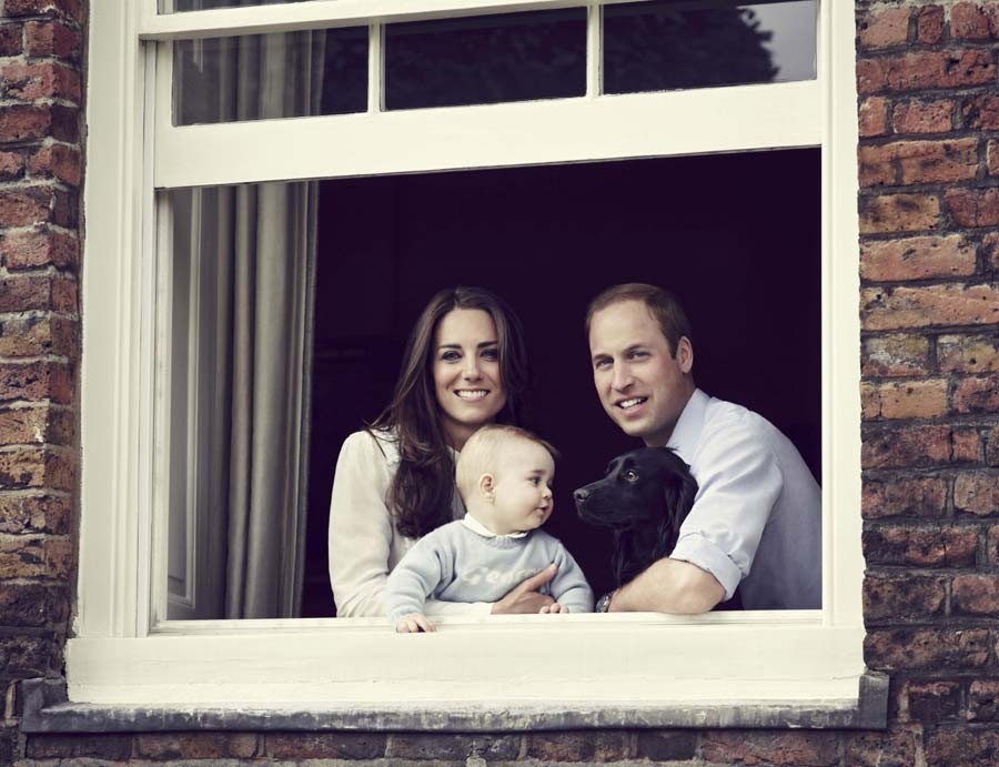 Le Prince William et la Princesse Kate publient une nouvelle photo du petit George