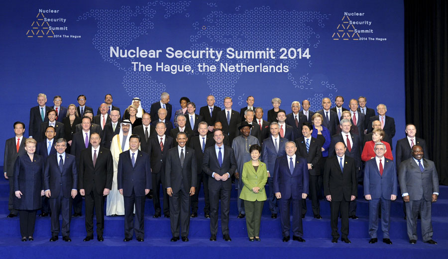 Le président chinois Xi Jinping participe à la deuxième journée du sommet sur la sécurité nucléaire qui a lieu à La Haye, le 25 mars 2014, et appelle à un système juste, coopératif et gagnant-gagnant pour la sécurité nucléaire mondiale.