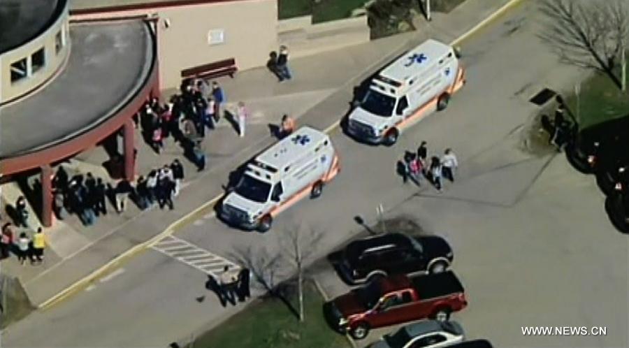 Une attaque à l'arme blanche fait 22 blessés dans un lycée en Pennsylvanie (2)