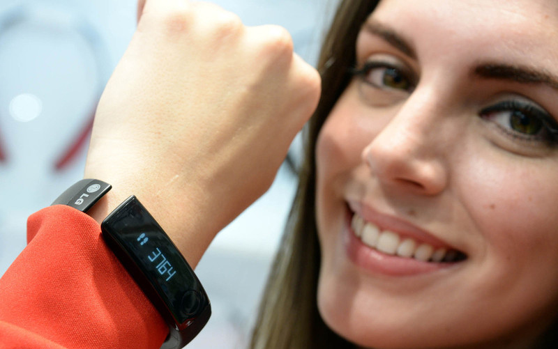 4. Le LG Lifeband tactil au Mobile World Congress à Barcelone, le 24 février2014.