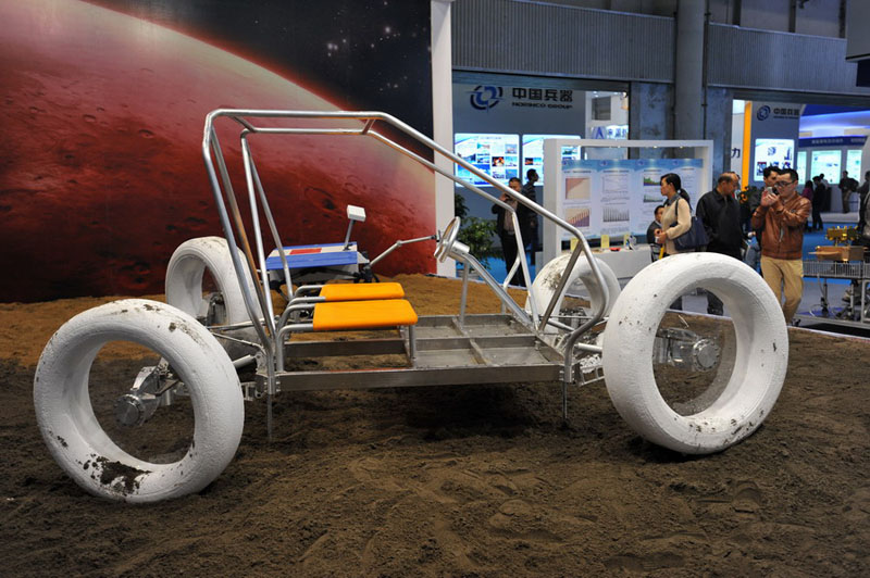 Un nouveau rover lunaire au Salon High-tech de Chongqing  (5)