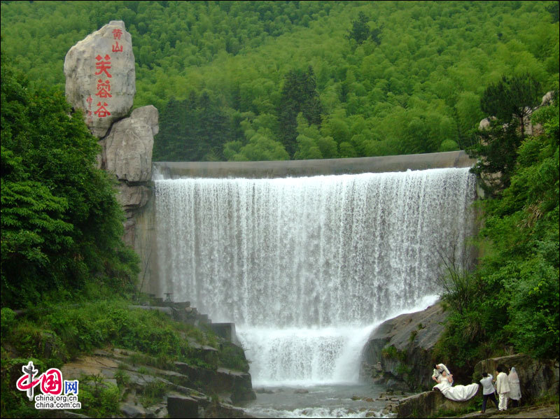 Géo Chine : la vallée de Furong et le Mont Huangshan au printemps