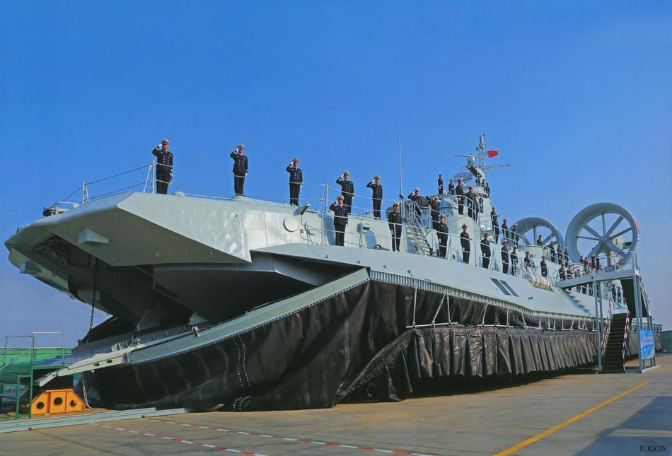Le premier hydroglisseur de type « Zubr » prêt à être livré à la Marine chinoise