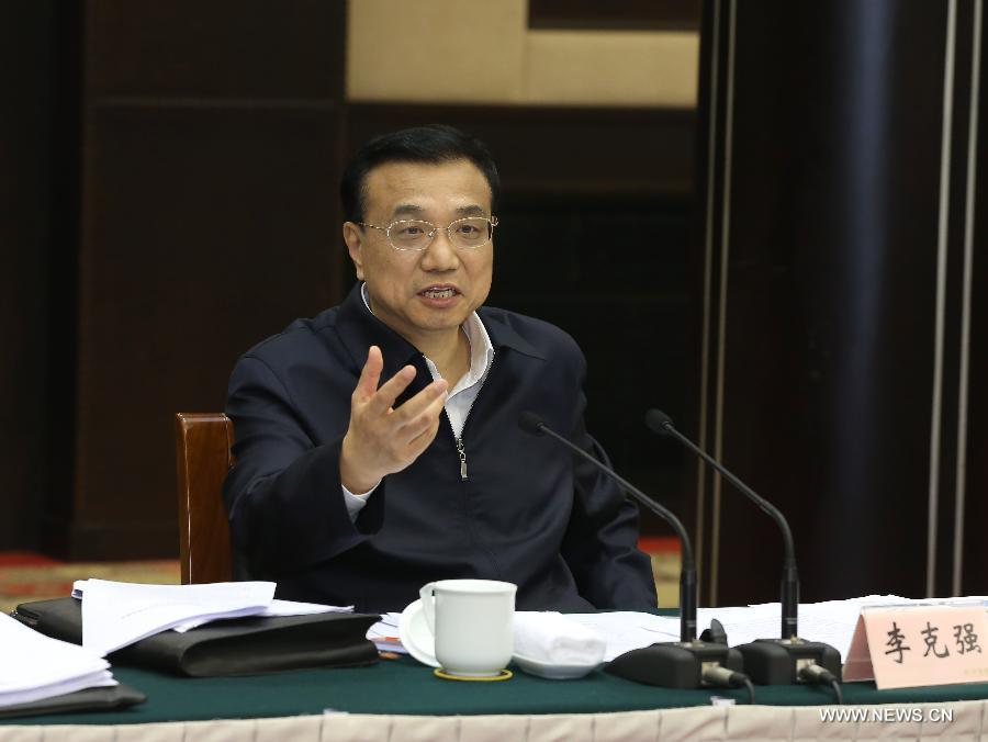 Li Keqiang appelle à construire une ceinture économique le long du Yangtsé