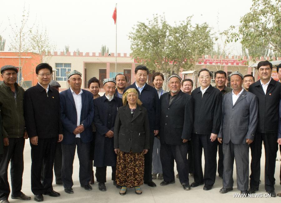 Xi Jinping : la stabilité du Xinjiang est vitale pour toute la nation (8)